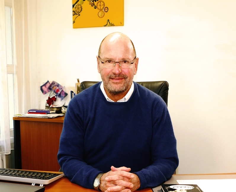 Fachbereichsleitung Herr Rainer Schmid Fachbereichsleitung Herr Rainer Schmid